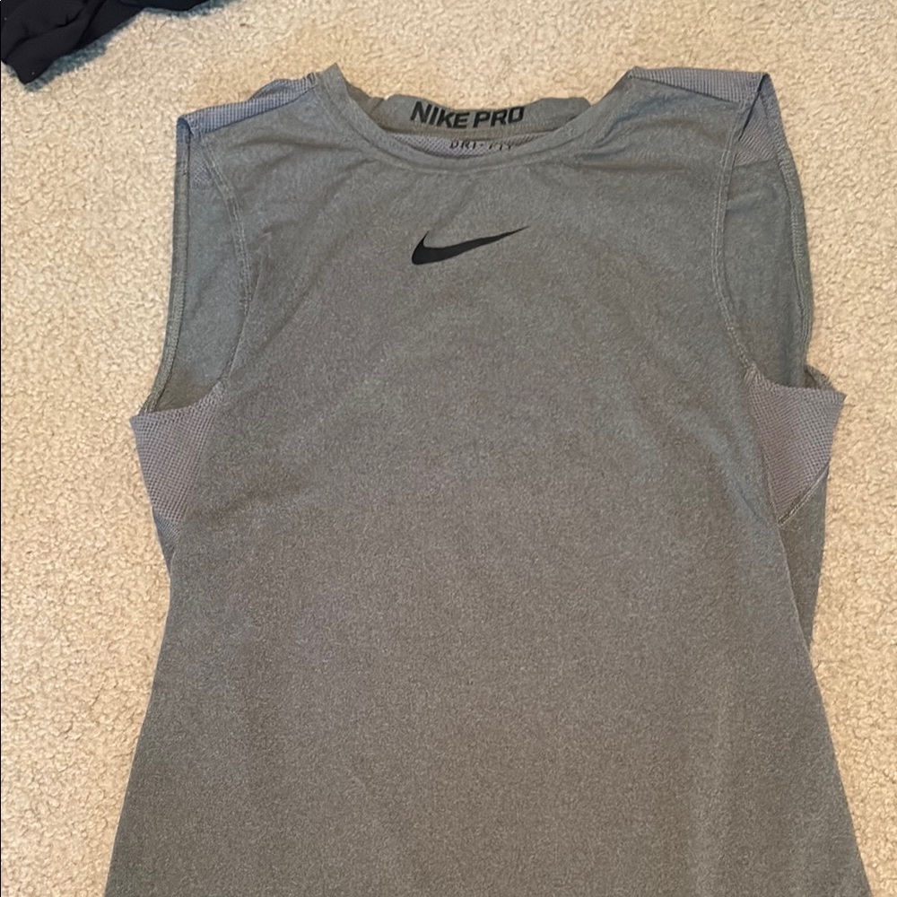 Nike Gray Fitted Muscle Tank Top